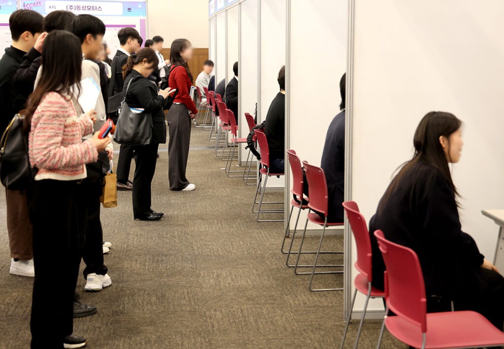 청년 근로 현장