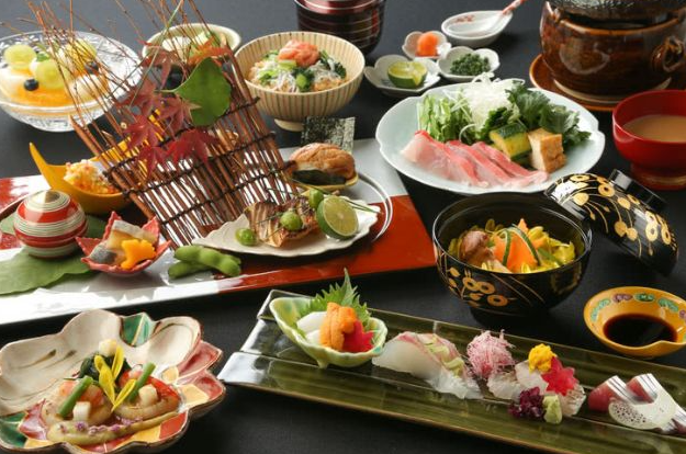 일본 료칸 가이세키 정식