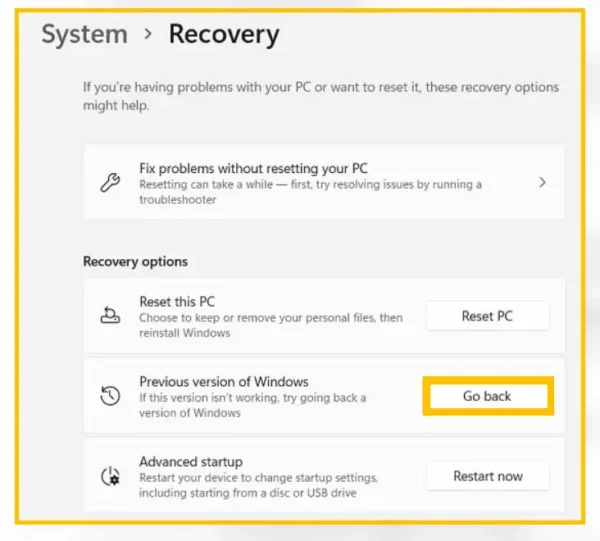 Windows 11 설정의 시스템 복구 화면에서 이전 버전으로 돌아가기 항목을 확인하는 모습